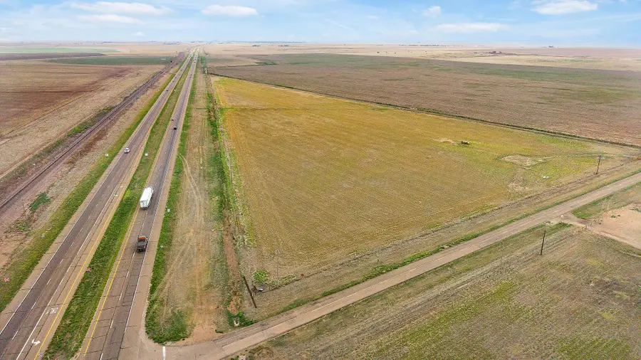 +/- 27.37 Acres U.s. Hwy 287, Claude, TX 79019 - #2