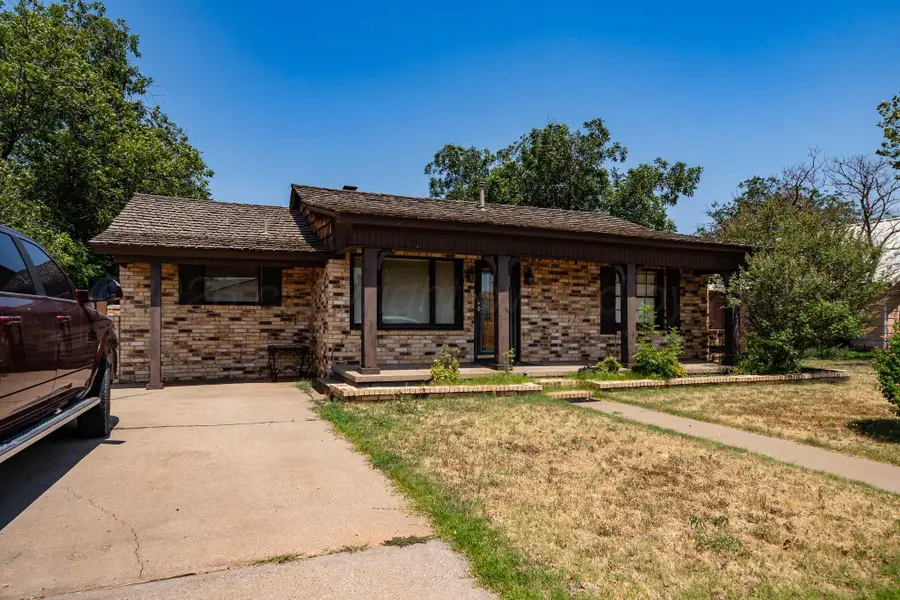 1306 NW Ave I, Childress, TX 79201 - #2