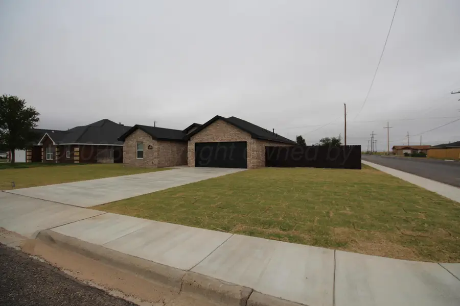 1500 N Irving Street, Hereford, TX 79045 - #3