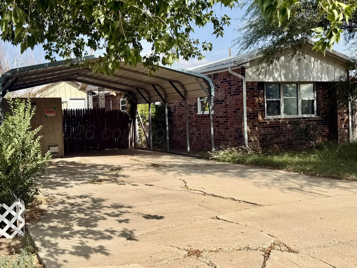 702 N Meredith Avenue, Dumas, TX 79029 - #1