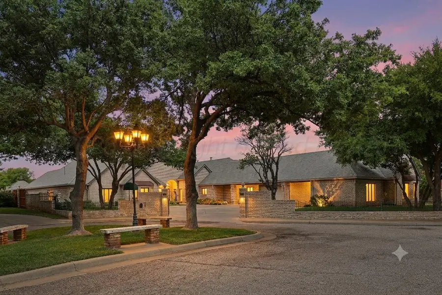 7216 Versailles Drive, Amarillo, TX 79121-1812 - #2
