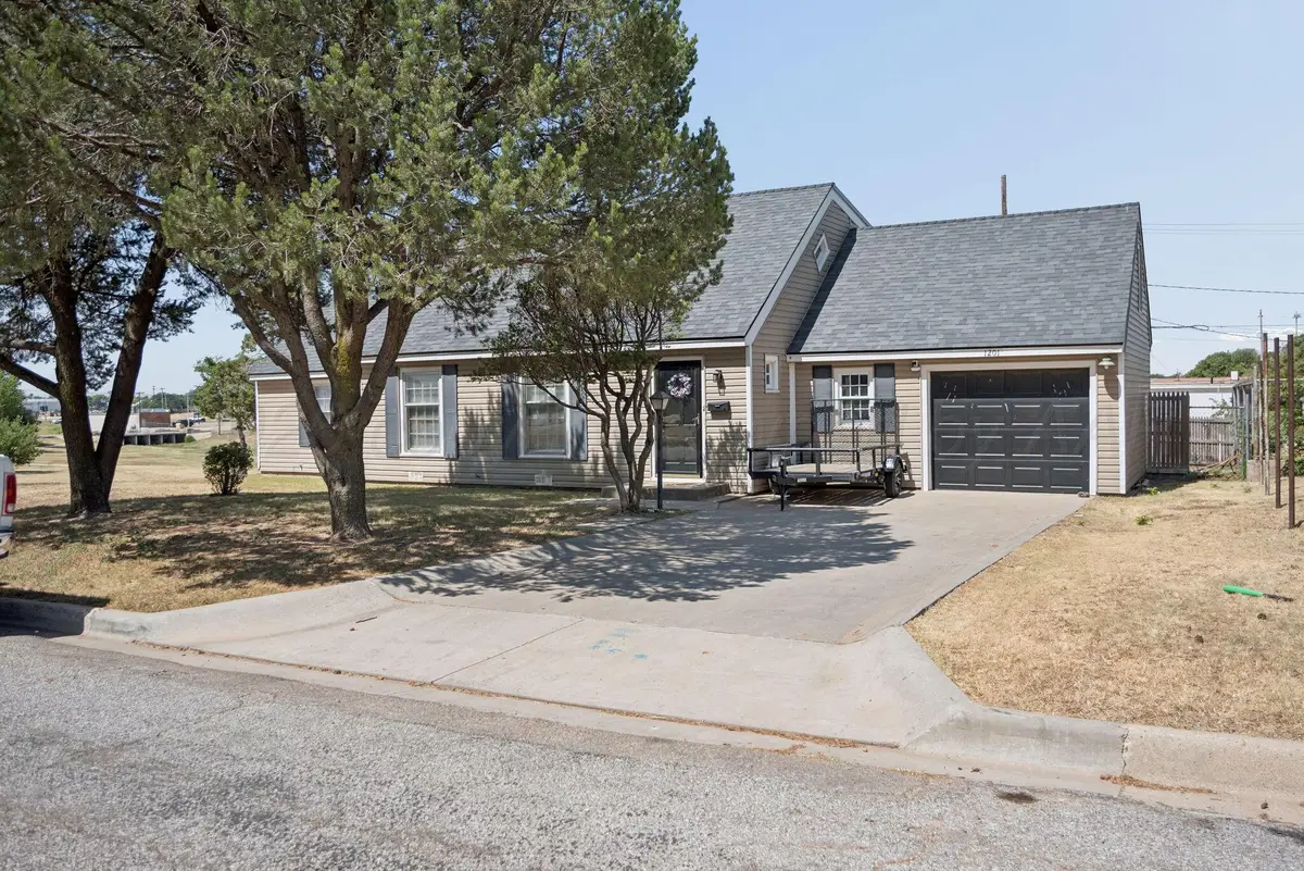 1201 Hamilton Street, Pampa, TX 79065-4705 - #1