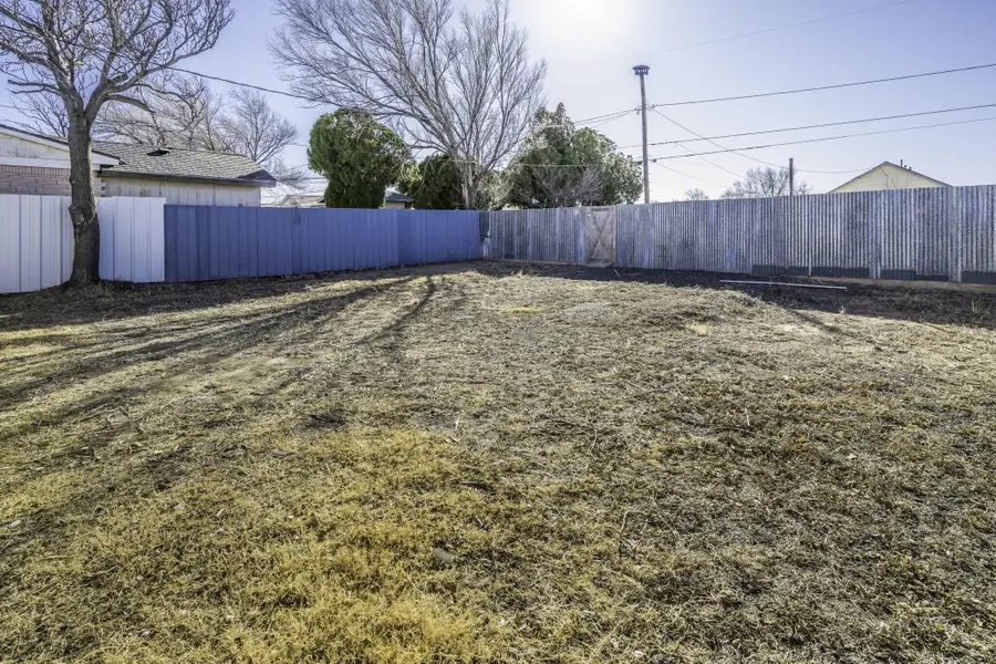 1943 NW 18th Avenue, Amarillo, TX 79107 - Image #3