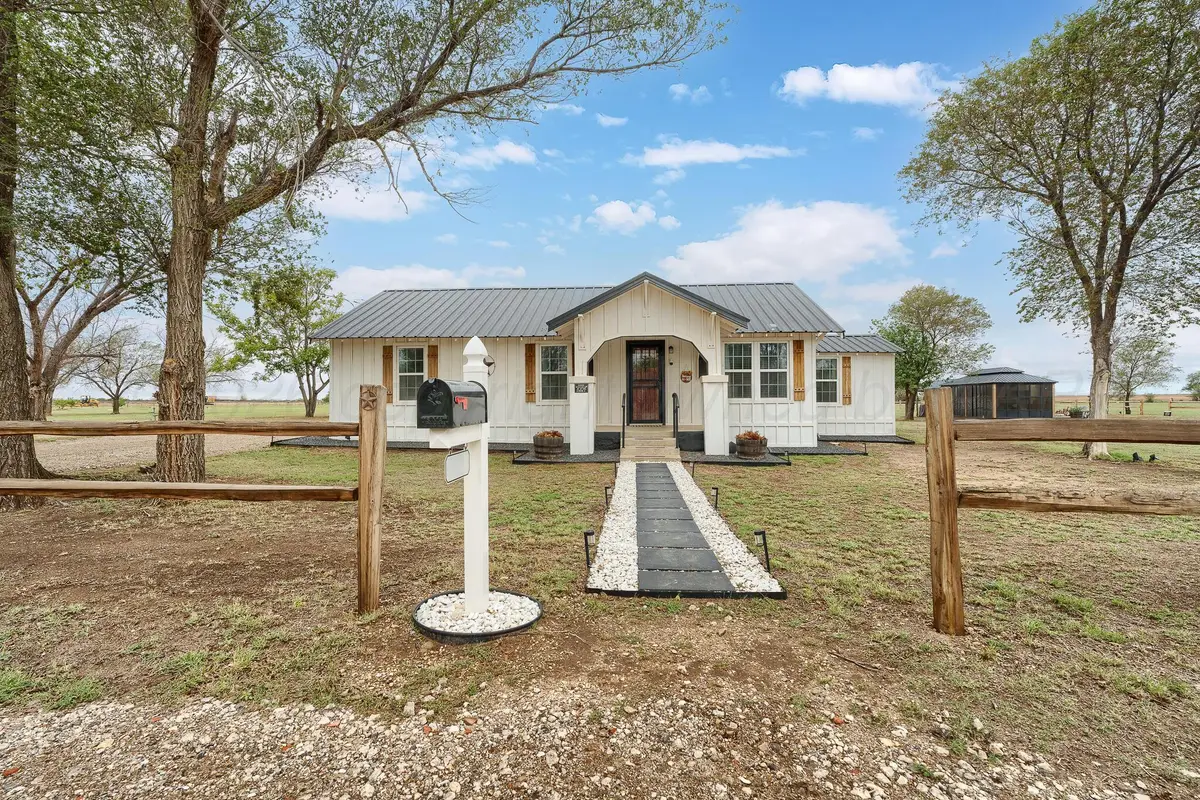 2675 County Road Ll, Clarendon, TX 79226 - #1