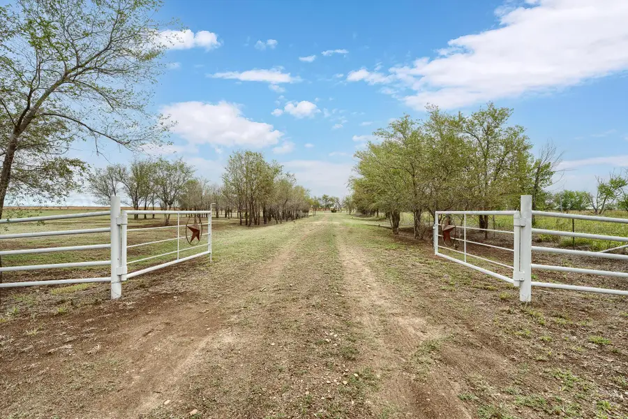 2675 County Road Ll, Clarendon, TX 79226 - #3