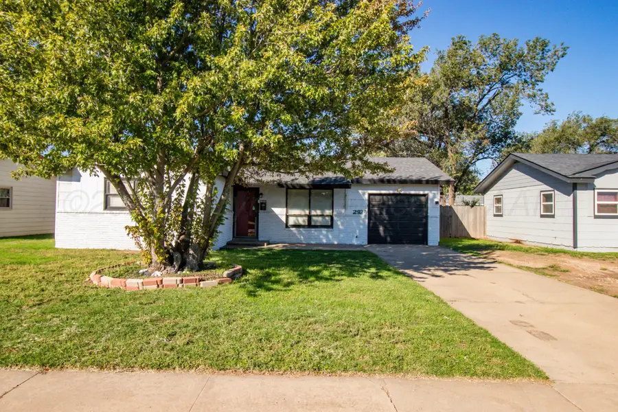 2926 Dunaway Street, Amarillo, TX 79103 - #2