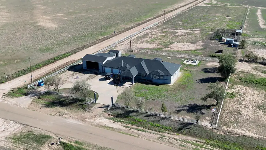 5496 W Road R, Dumas, TX 79029-6904 - #2