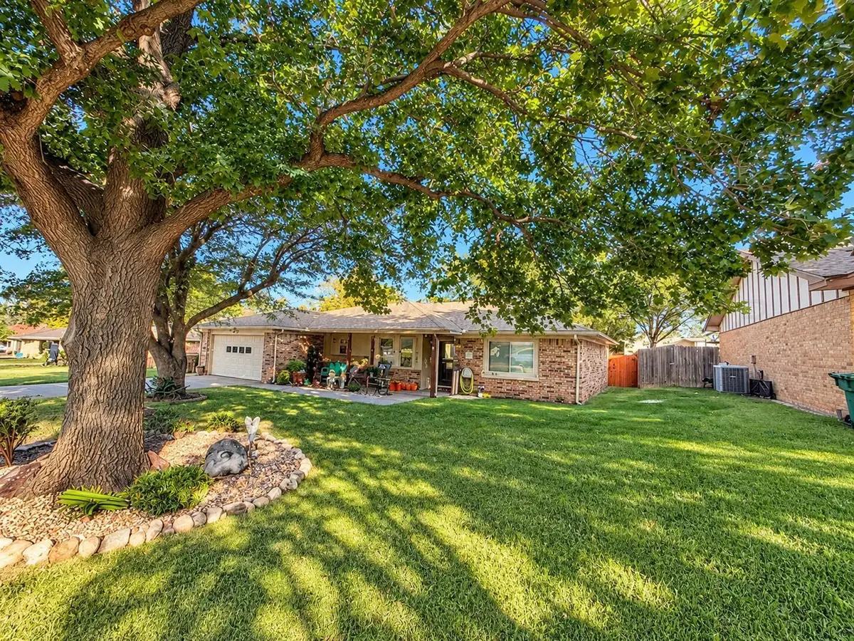210 W Ocla Street, Borger, TX 79007 - #1