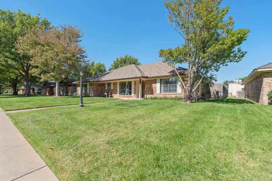 6604 Wentworth Drive, Amarillo, TX 79109-6440 - #3