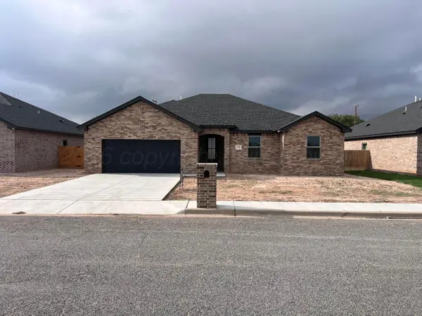 706 Columbia Drive, Hereford, TX 79045