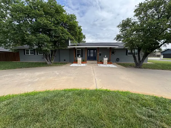2011 9th, Canyon, TX 79015-4619