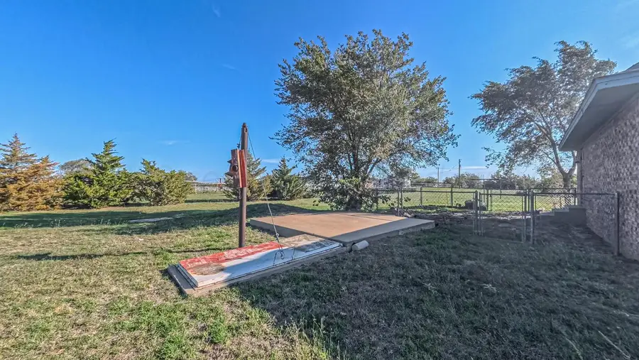 403 Mesquite Drive, Fritch, TX 79036 - #3