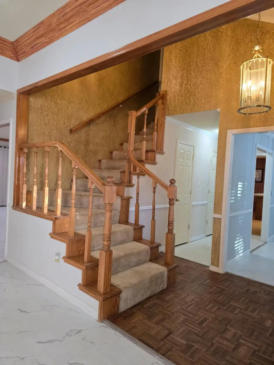 320 N Elm Street, Hereford, TX 79045 - #3