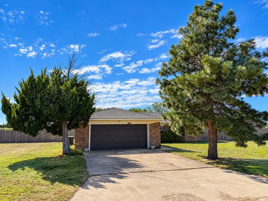1038 Plains Drive, Fritch, TX 79036 - #2