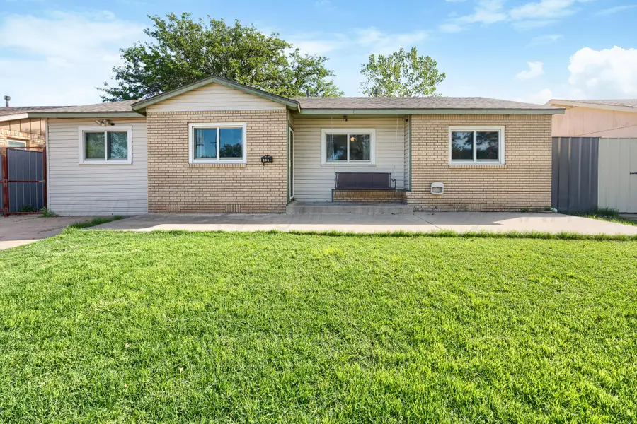 2903 S Seminole Street, Amarillo, TX 79103 - #2