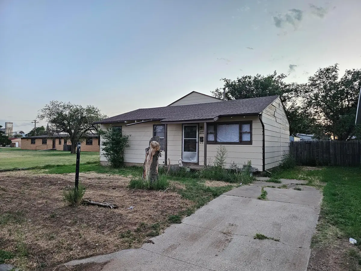 1211 N Apache Street, Amarillo, TX 79107 - #1