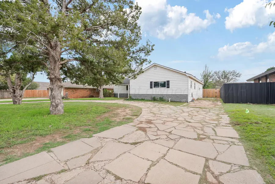504 8th Avenue, Canyon, TX 79015 - #2