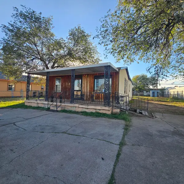 1422 S Arthur Street, Amarillo, TX 79102-4208