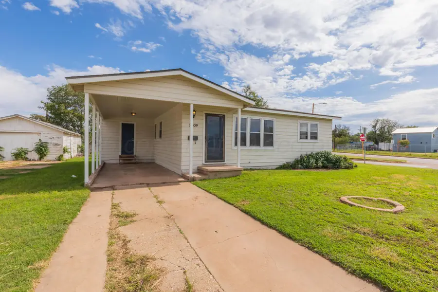 2509 S Pierce Street, Amarillo, TX 79109 - #2
