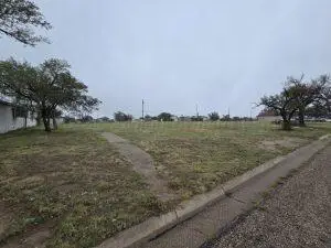 1320 NW 13th Avenue, Amarillo, TX 79107 - #2