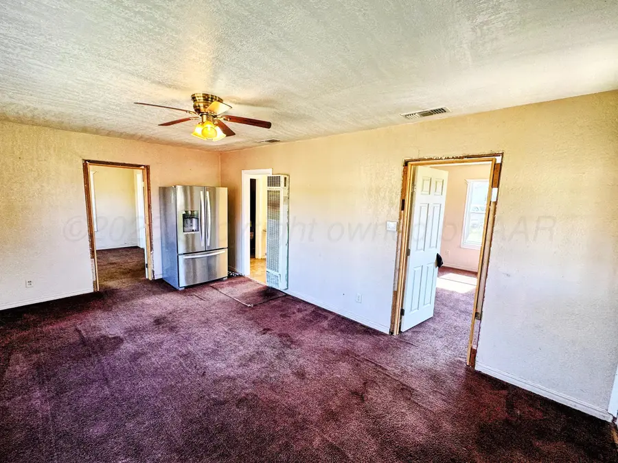 501 S Endicott Street, Spearman, TX 79081 - #2