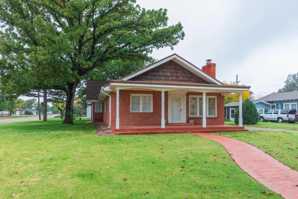 503 Euclid Avenue, Panhandle, TX 79068-1925 - #1