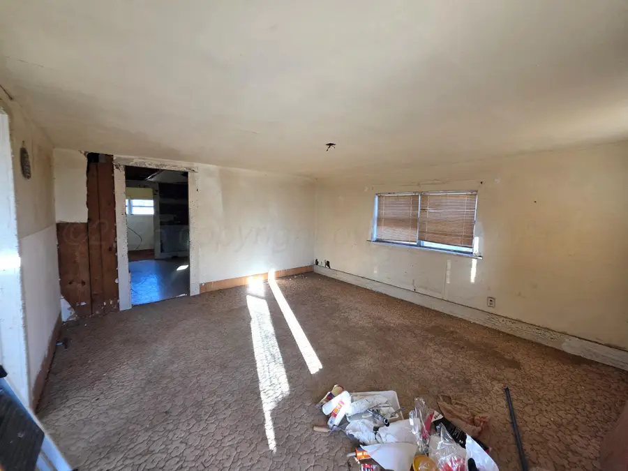 919 Main Street, McLean, TX 79057 - #2