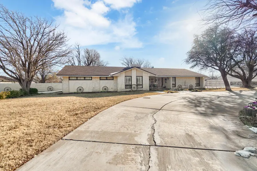 2712 N Duncan Street, Pampa, TX 79065-3047 - #3