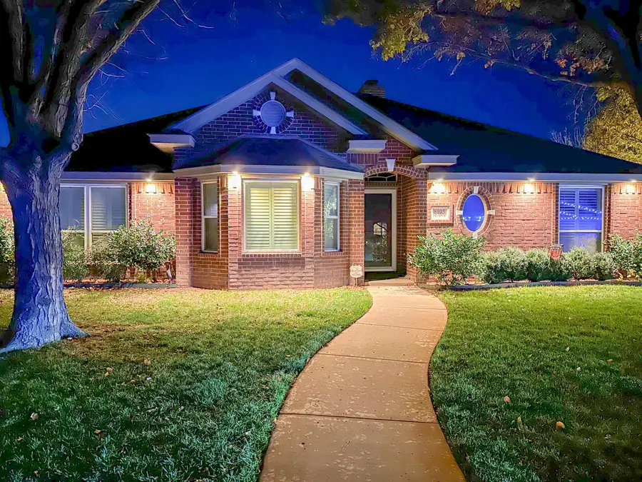 8103 Prosper Drive, Amarillo, TX 79119-7338 - Image #2