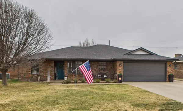 1611 N Zimmers Street, Pampa, TX 79065-3914