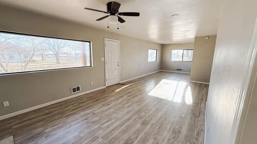 903 E 4th Street, Panhandle, TX 79068-1997 - #3