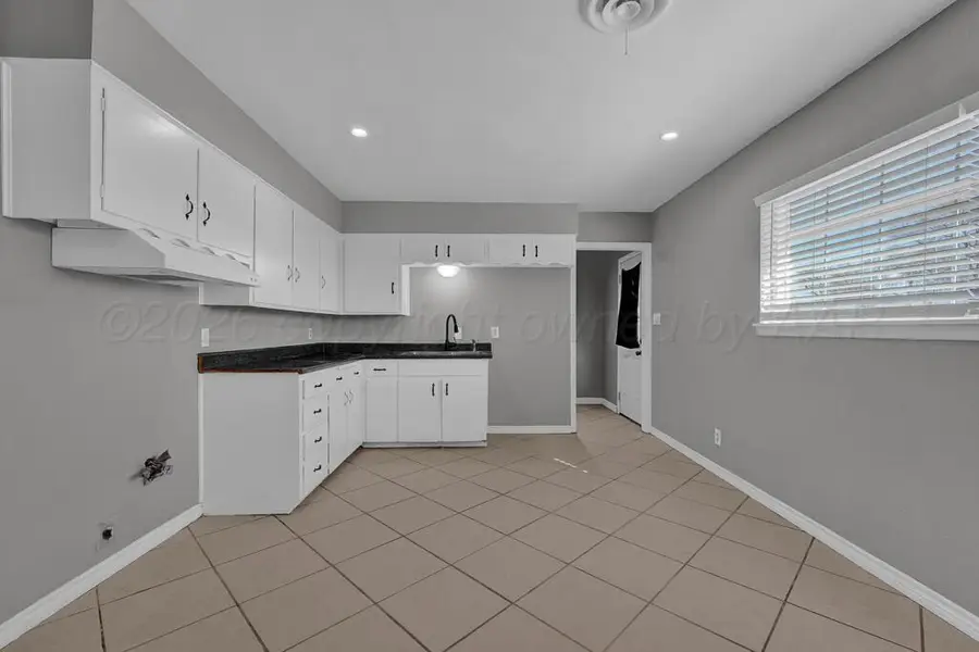 1746 Walker Drive, Amarillo, TX 79107-6659 - Image #3