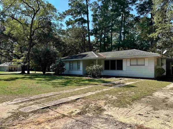 901 Myrtle, Woodville, TX 75979