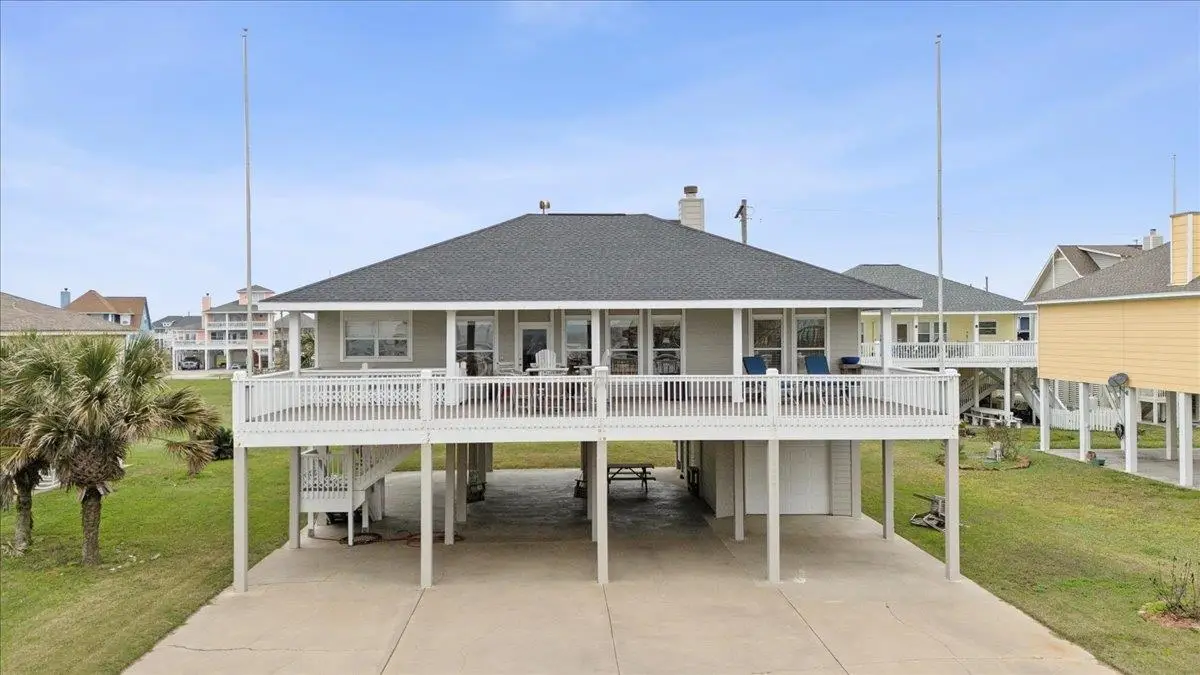 2295 TRINIDAD, Crystal Beach, TX 77650 - #1