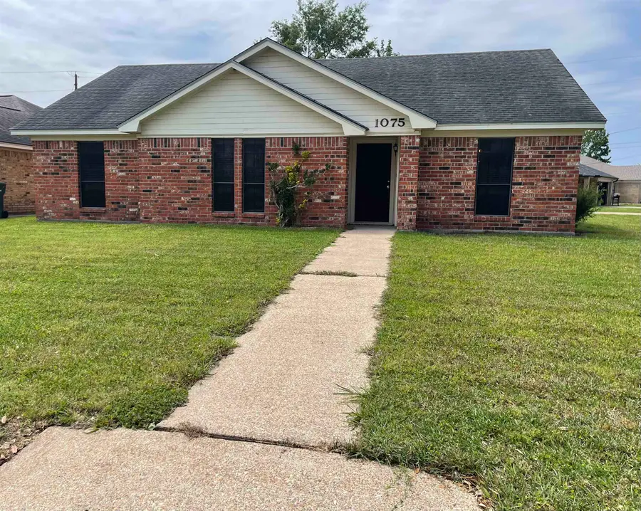 1075 Meadowland Dr, Beaumont, TX 77706 - Image #2