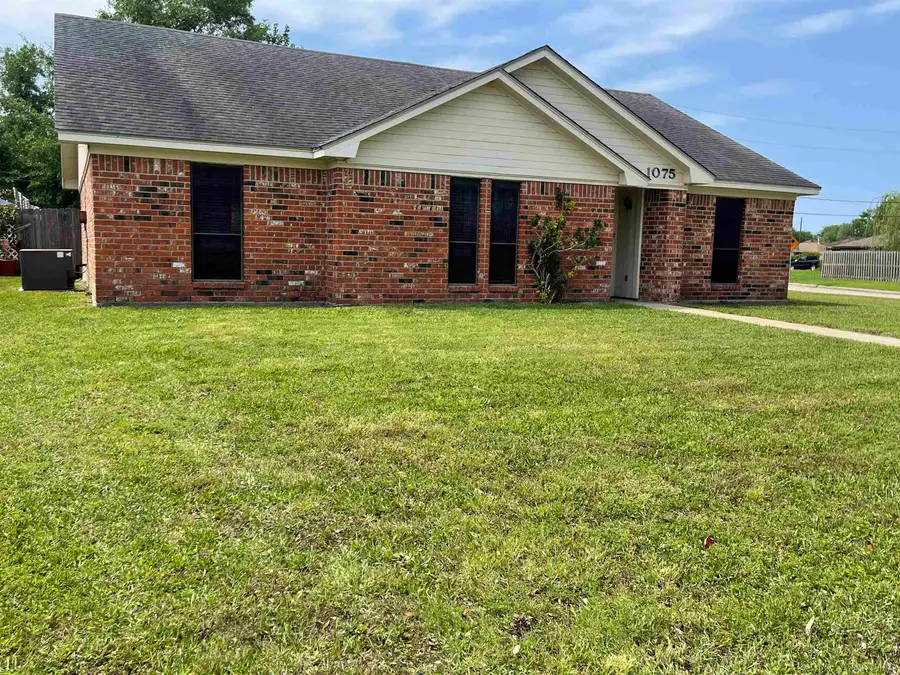 1075 Meadowland Dr, Beaumont, TX 77706 - Image #3