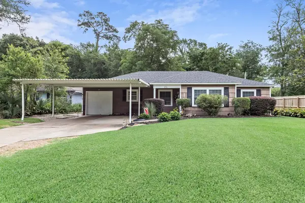 970 Evergreen Ln, Beaumont, TX 77706