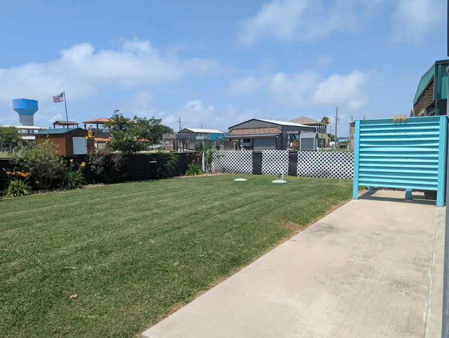 1815 Honeysuckle, Crystal Beach, TX 77650 - Image #3