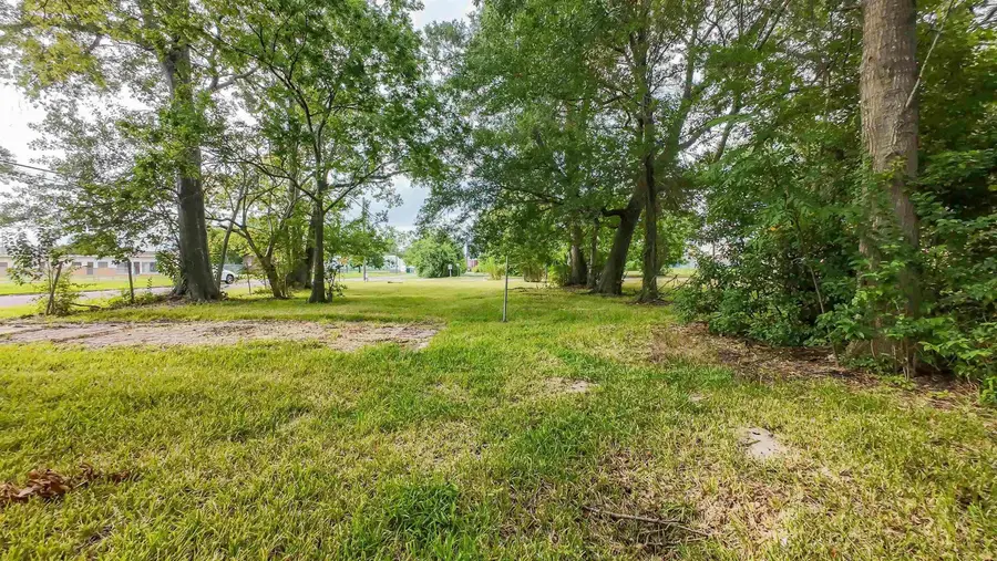 360 Center St, Beaumont, TX 77701 - #3