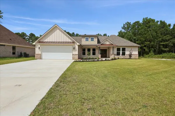 1990 Brenner Blvd, Lumberton, TX 77657