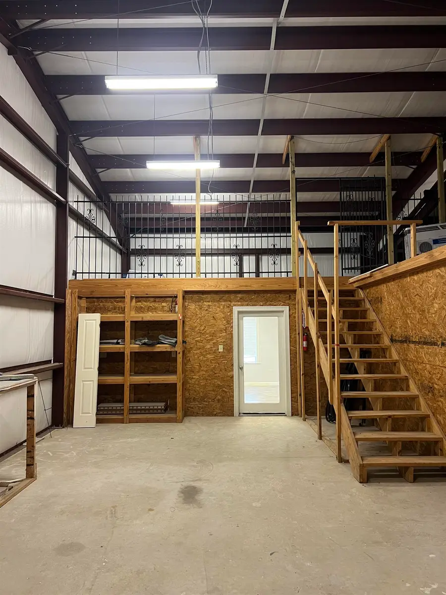 445 W Railroad, China, TX 77613 - Image #2