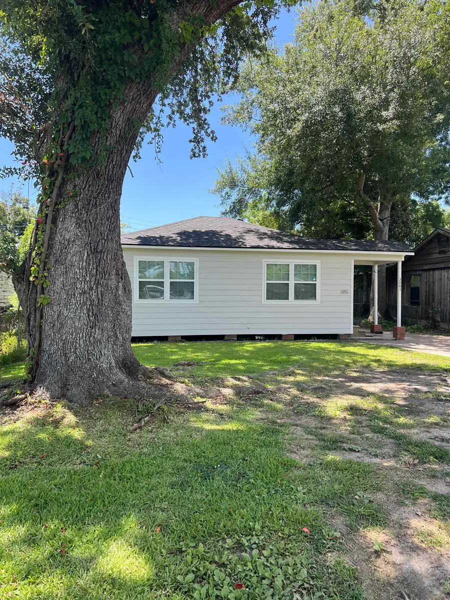 3001 Austin Ave., Orange, TX 77630 - #3