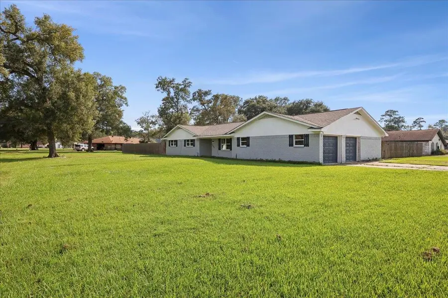 13525 Leaning Oaks Dr., Beaumont, TX 77713 - #2