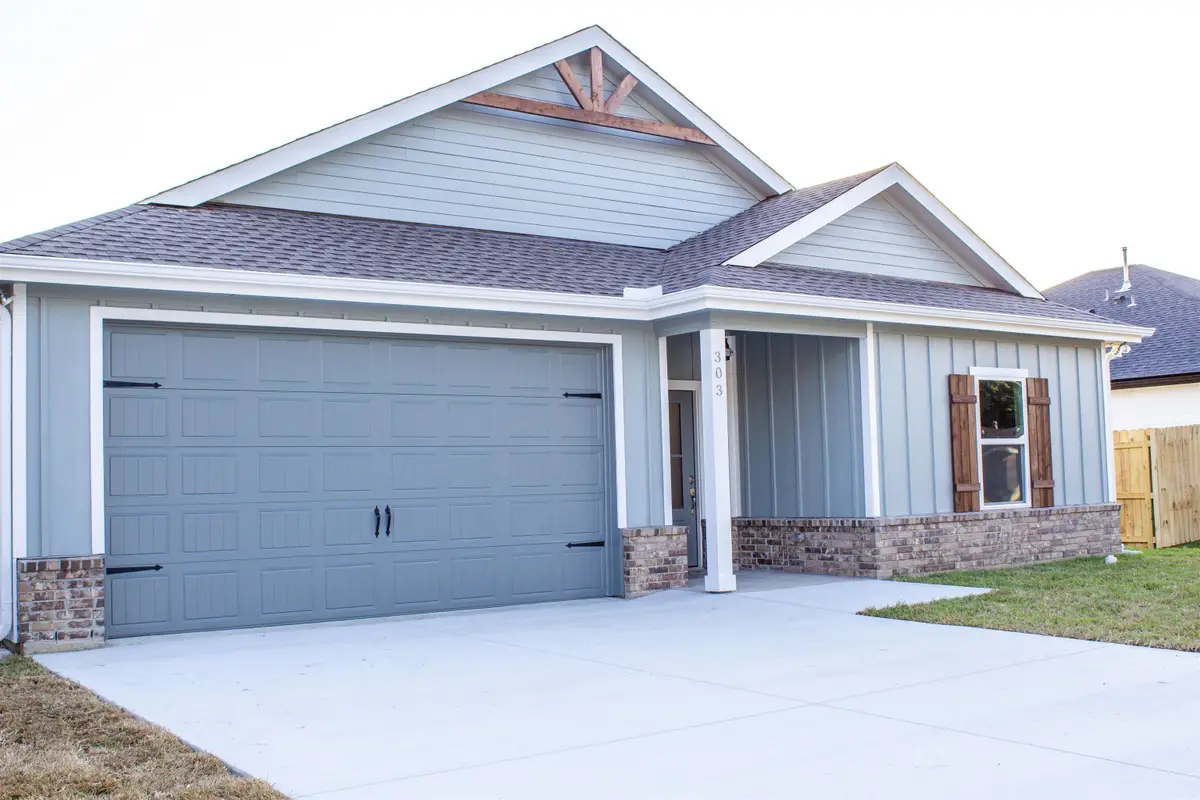 303 Canal St., Port Neches, TX 77651 - Image #1