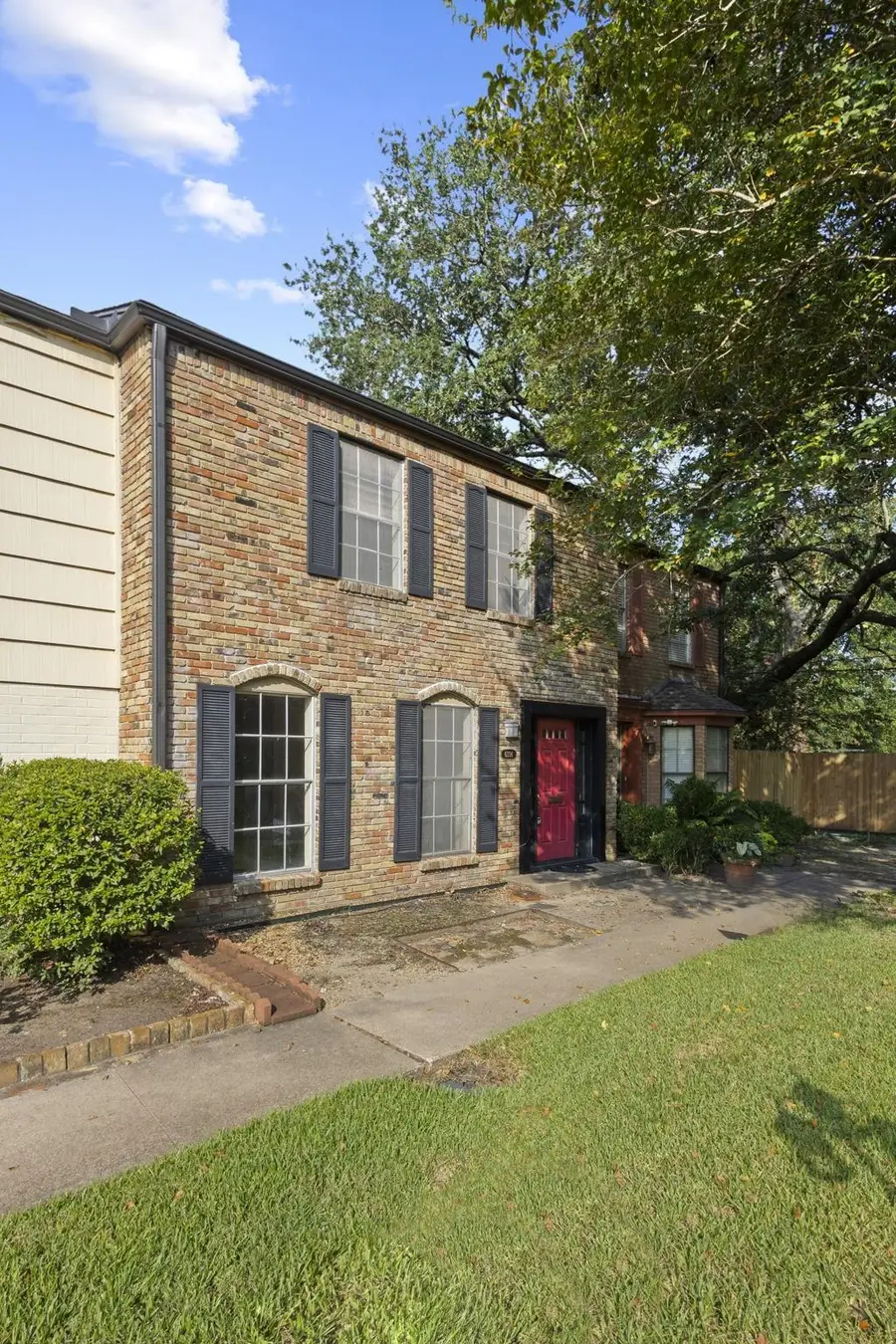 6334 Ivanhoe Ln., Beaumont, TX 77706 - Image #2