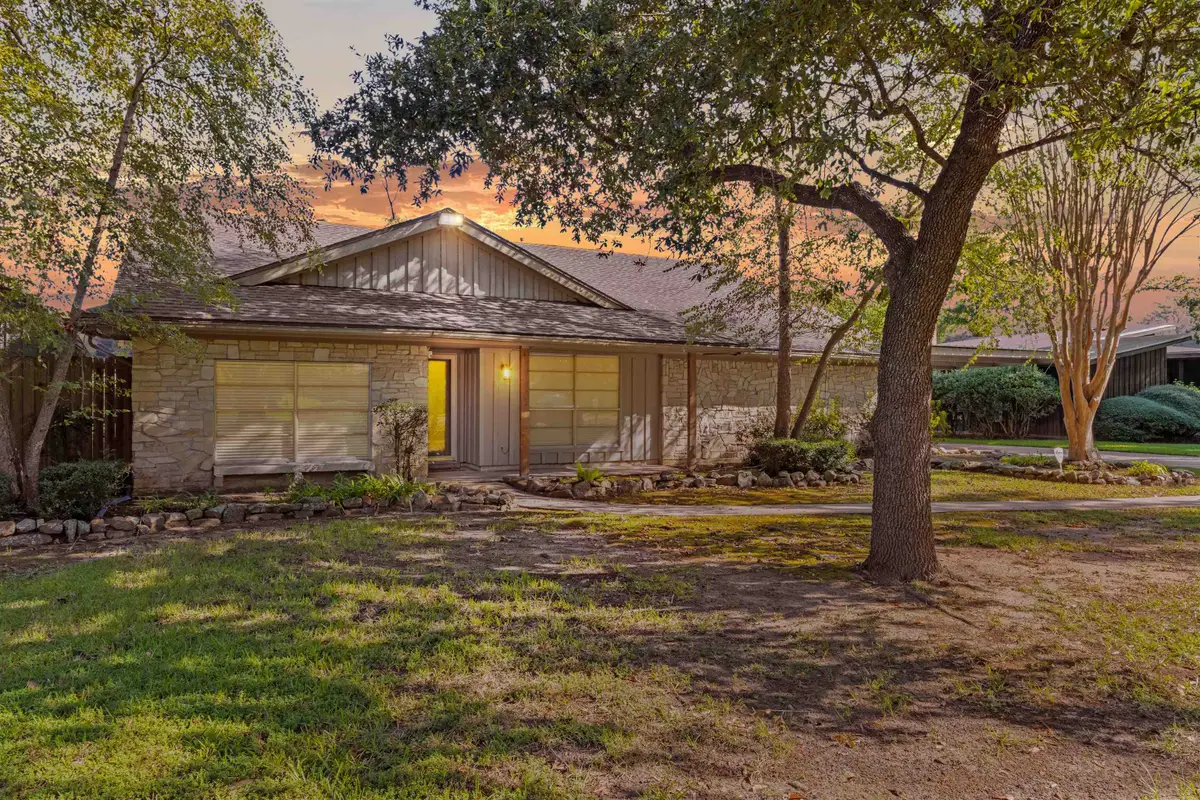 1916 W Sunset, Orange, TX 77630 - Image #1