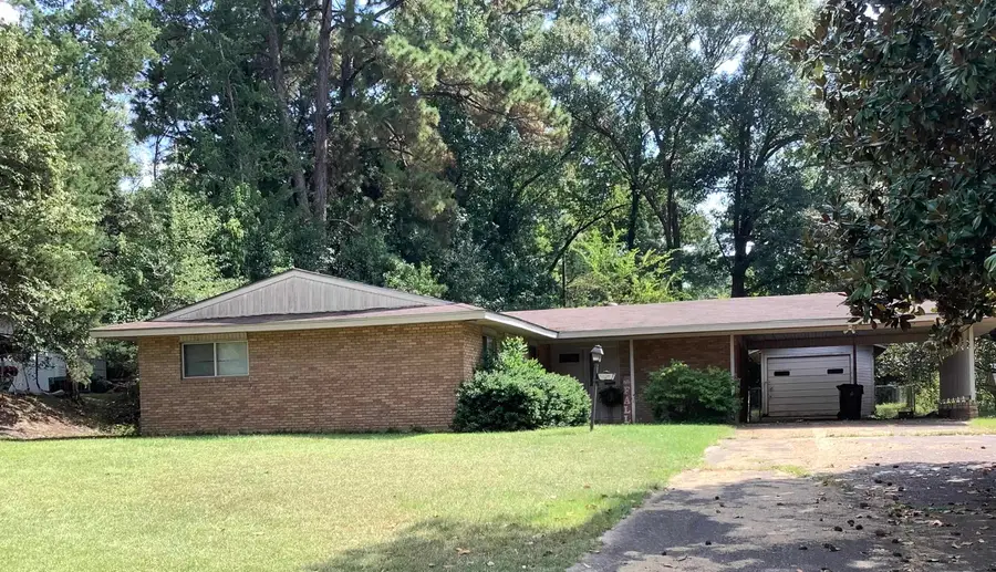 207 Verna, Jasper, TX 75951 - Image #2