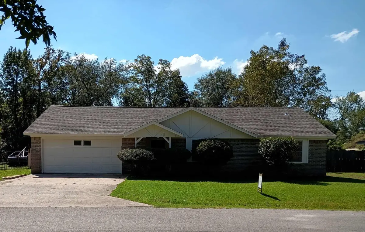 29 E Harding Cir, Orange, TX 77630 - #1