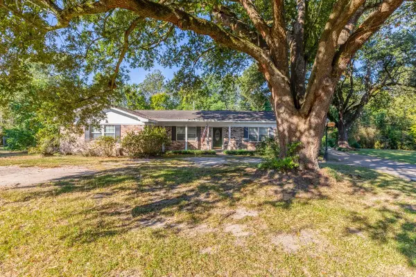 435 S Inwood, Bridge City, TX 77611