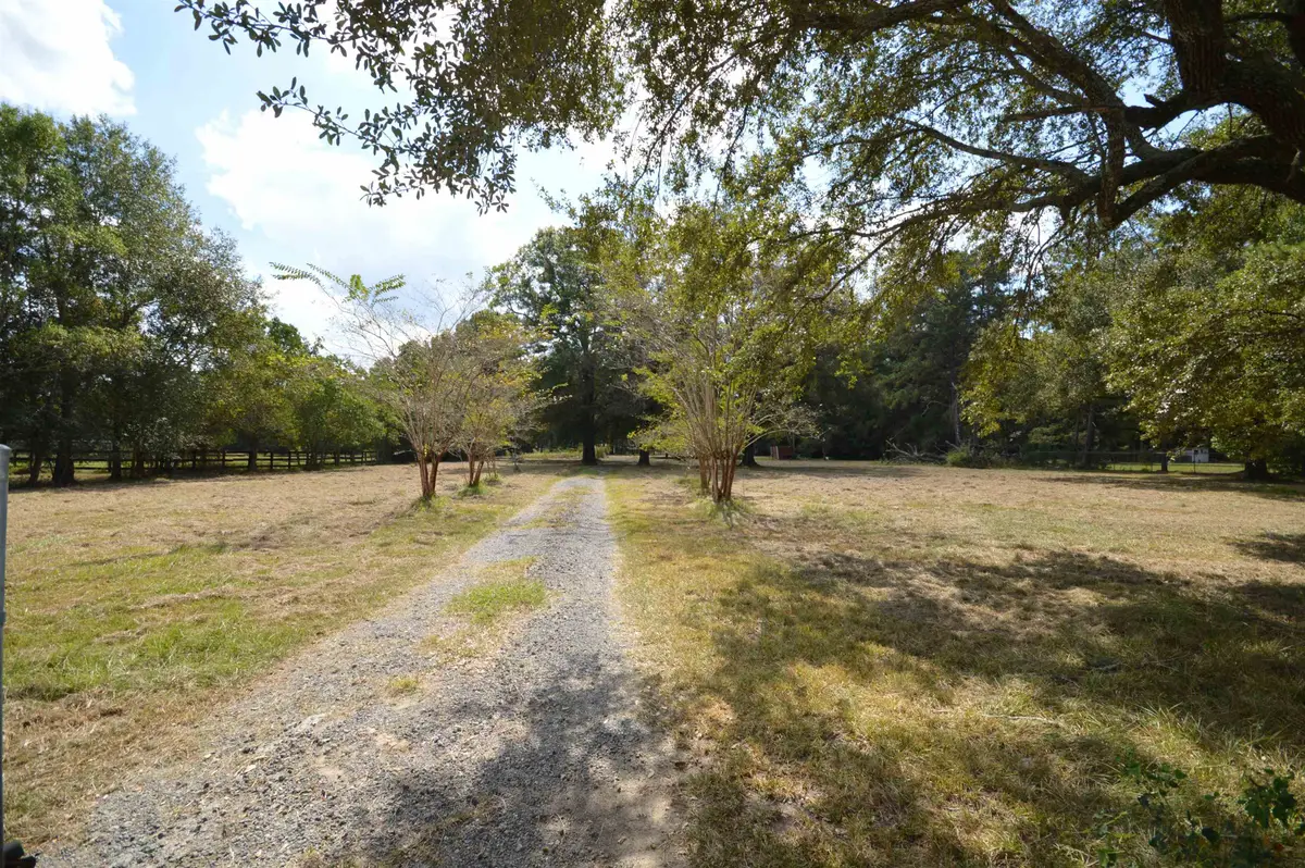 2872 Colonial Dr., Kountze, TX 77625 - Image #1